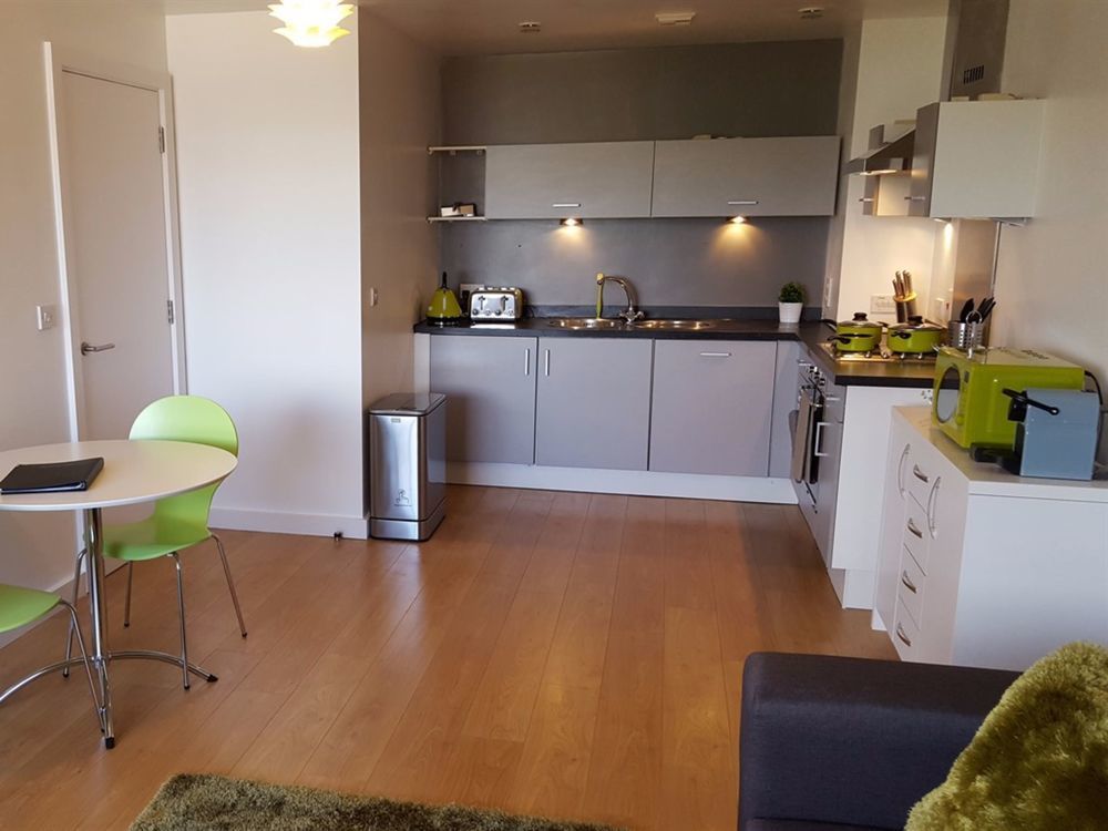 Inspired Apartments 샐퍼드 외부 사진